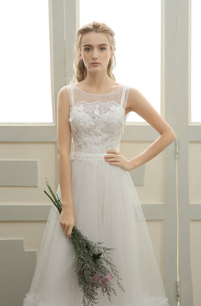 Long Wedding Dress, Tulle Wedding Dress, A-Line Bridal Dress, Applique Wedding Dress, Beach Wedding Dress, Sleeveless Wedding Dress, V-Back Wedding Dress, LB0434