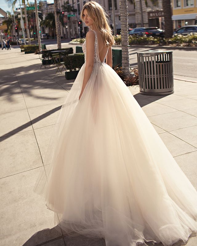 Charming A-Line Sleeveless Tulle Beaded Slit Backless Prom Dresses, FC2448